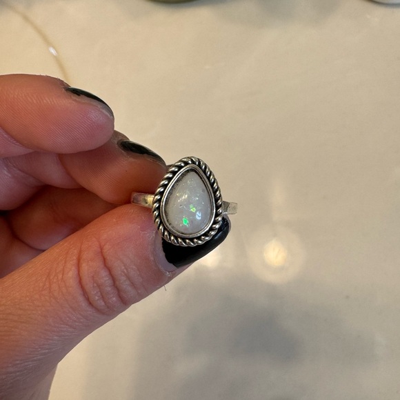 ring - Picture 2 of 5